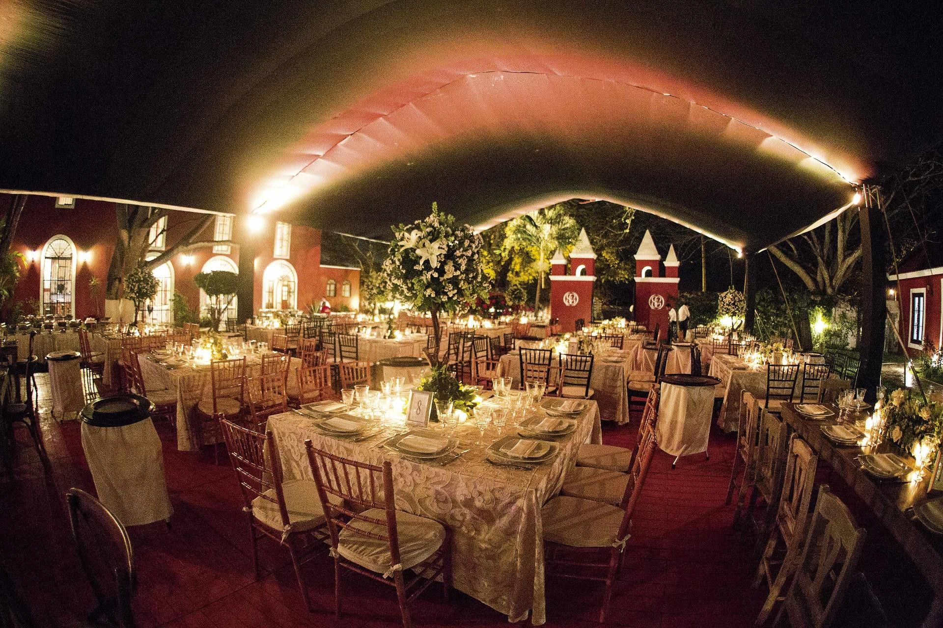 image-housing-carousel