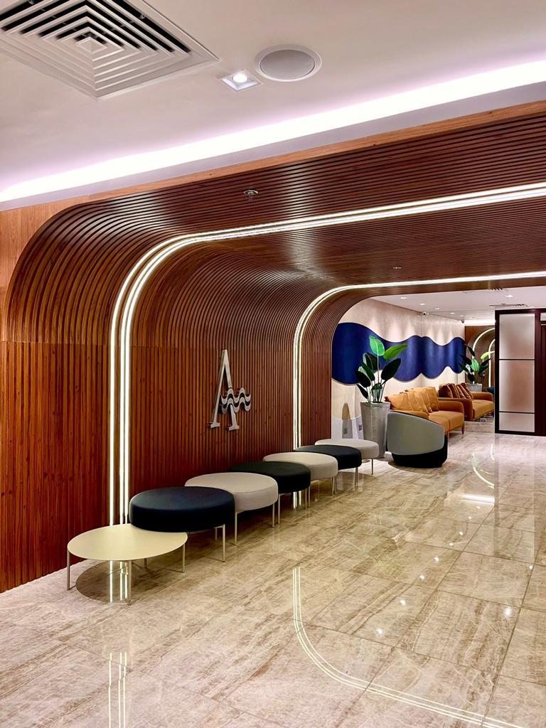 image-housing-carousel