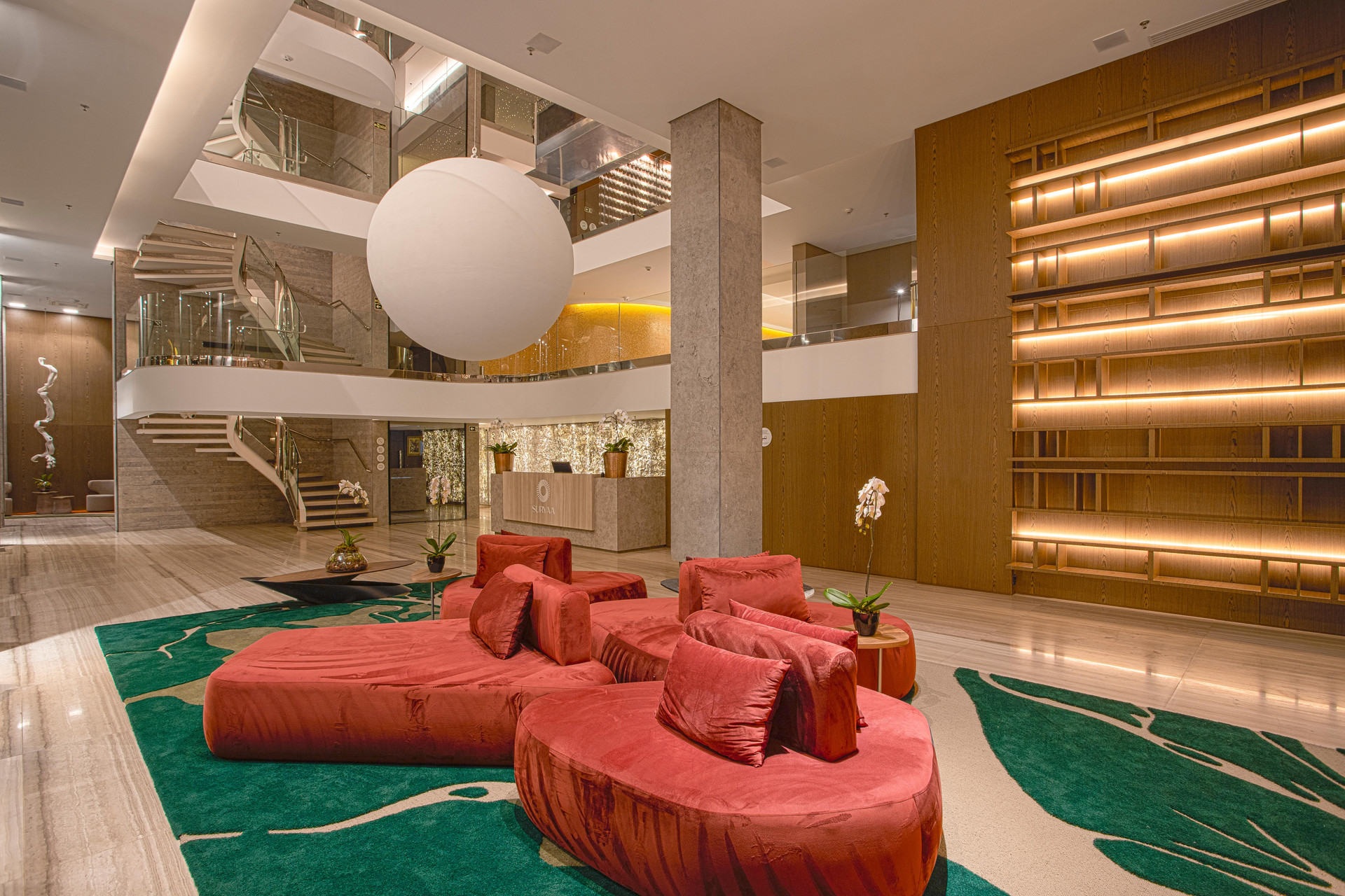 image-housing-carousel