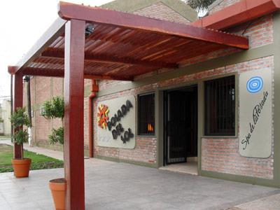 image-housing-carousel
