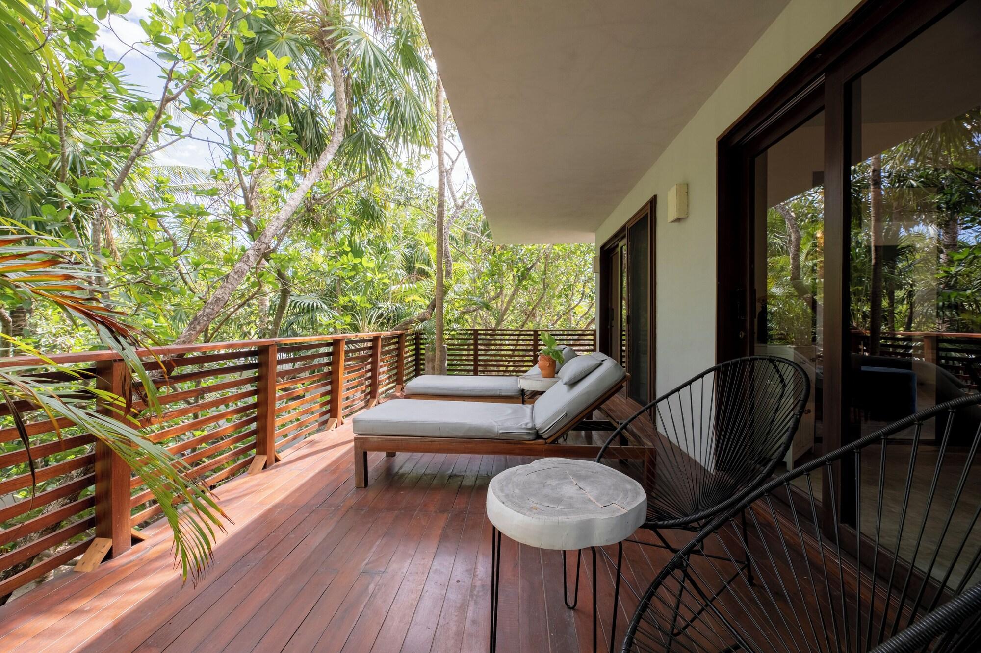 Suite de lujo, 1 cama King size con sofá cama, terraza