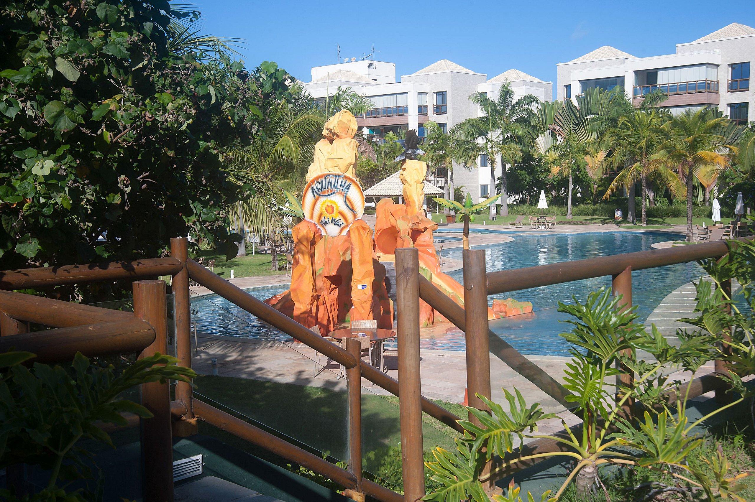 image-housing-carousel