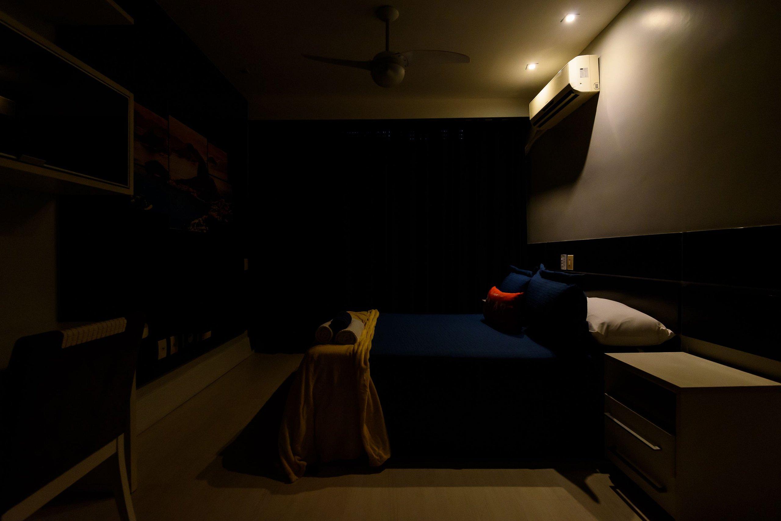 image-housing-carousel