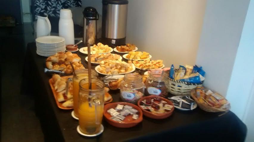 image-housing-carousel