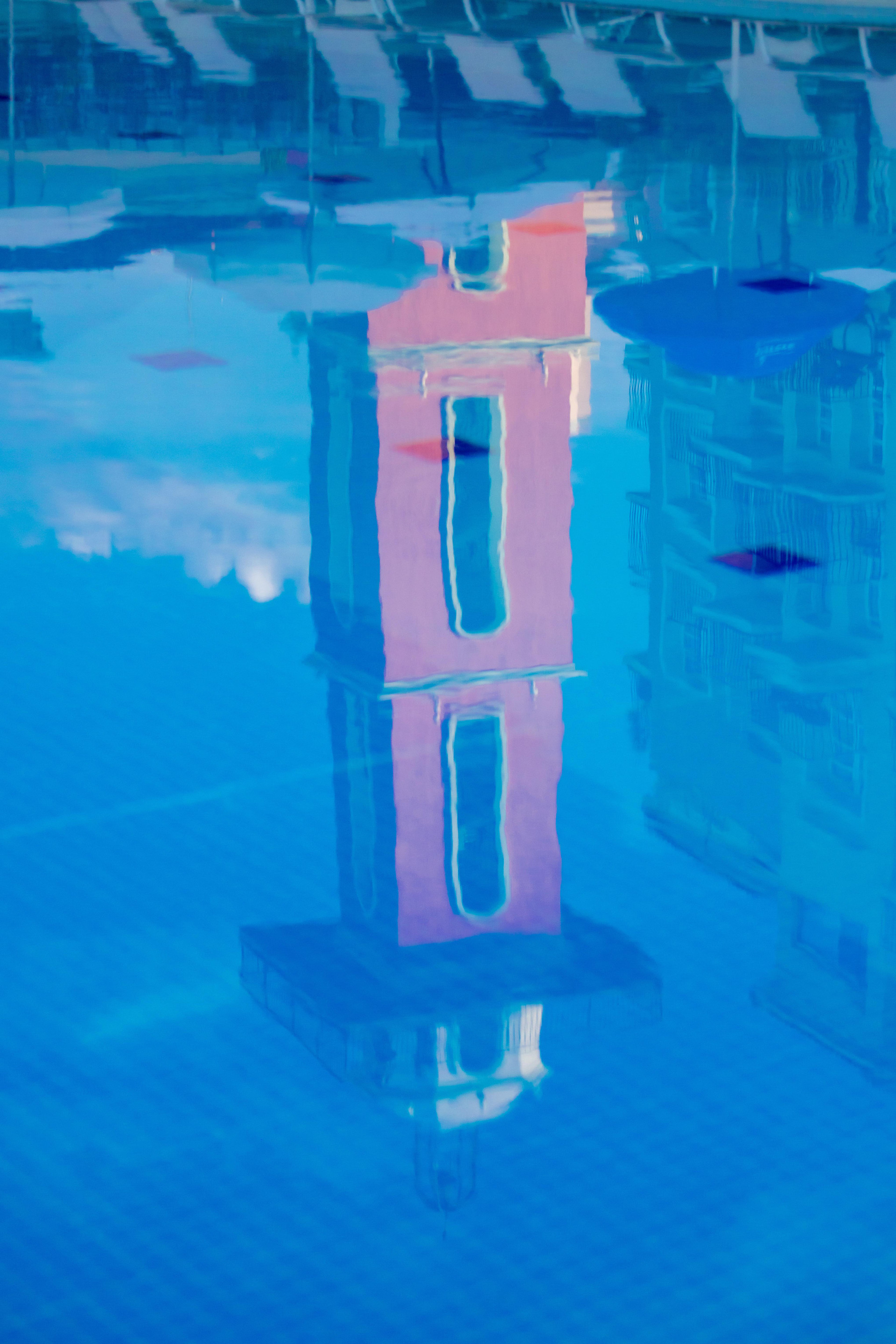 image-housing-carousel