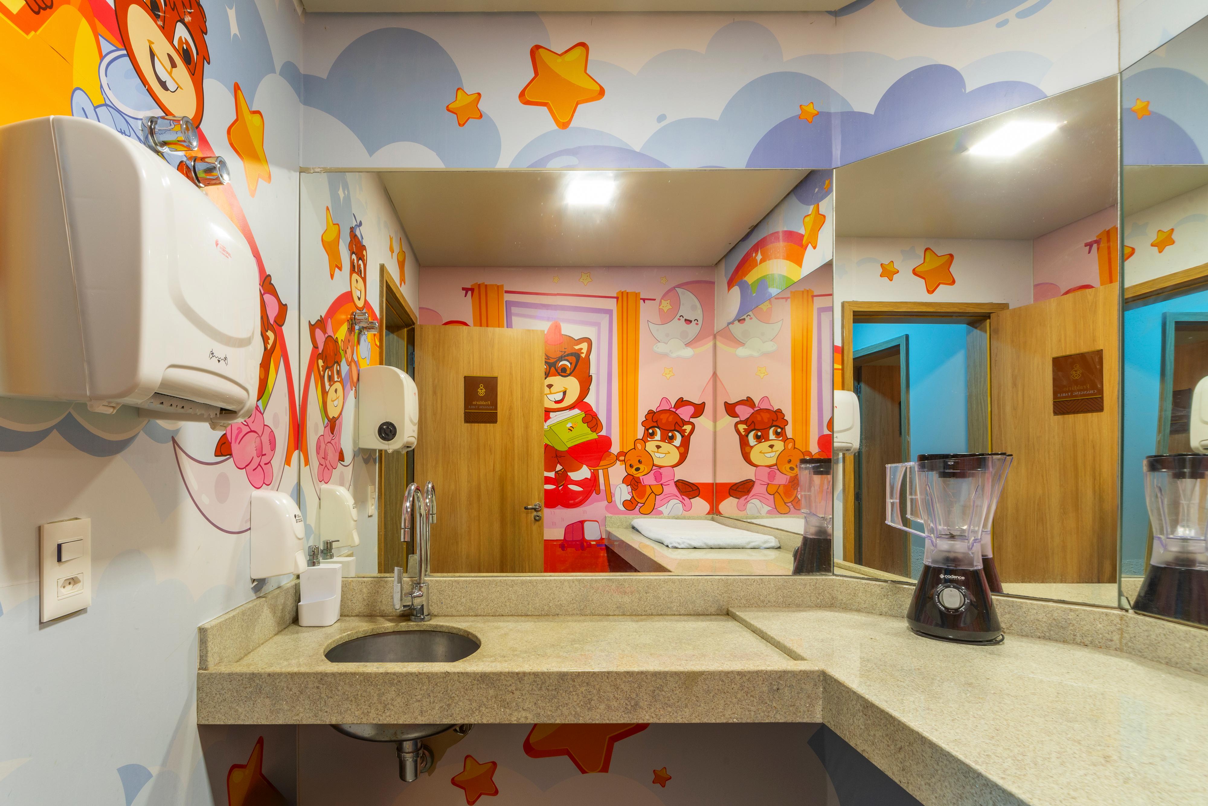 image-housing-carousel