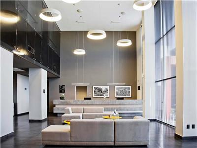 image-housing-carousel
