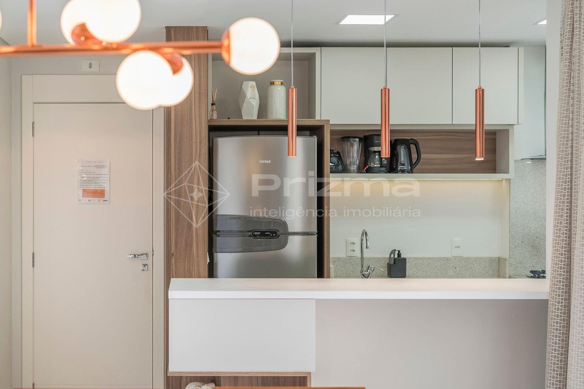 image-housing-carousel