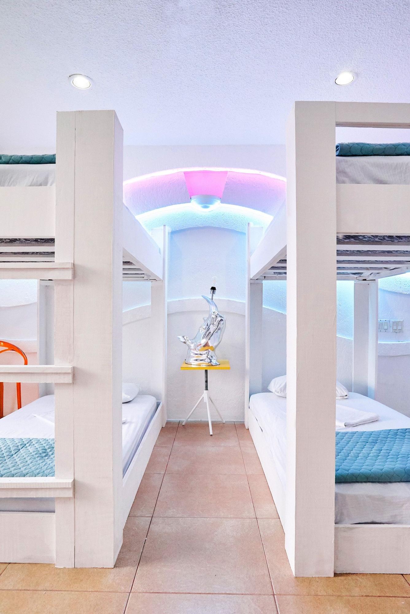 image-housing-carousel