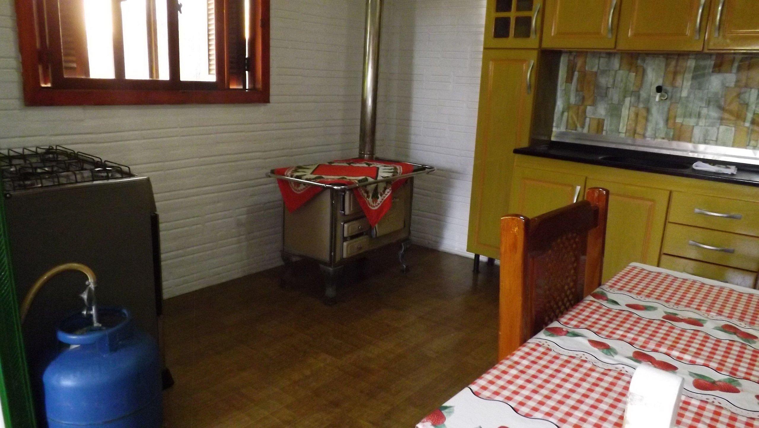 image-housing-carousel