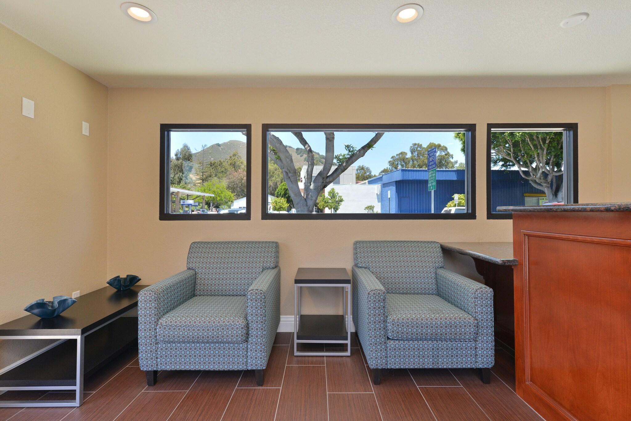 image-housing-carousel