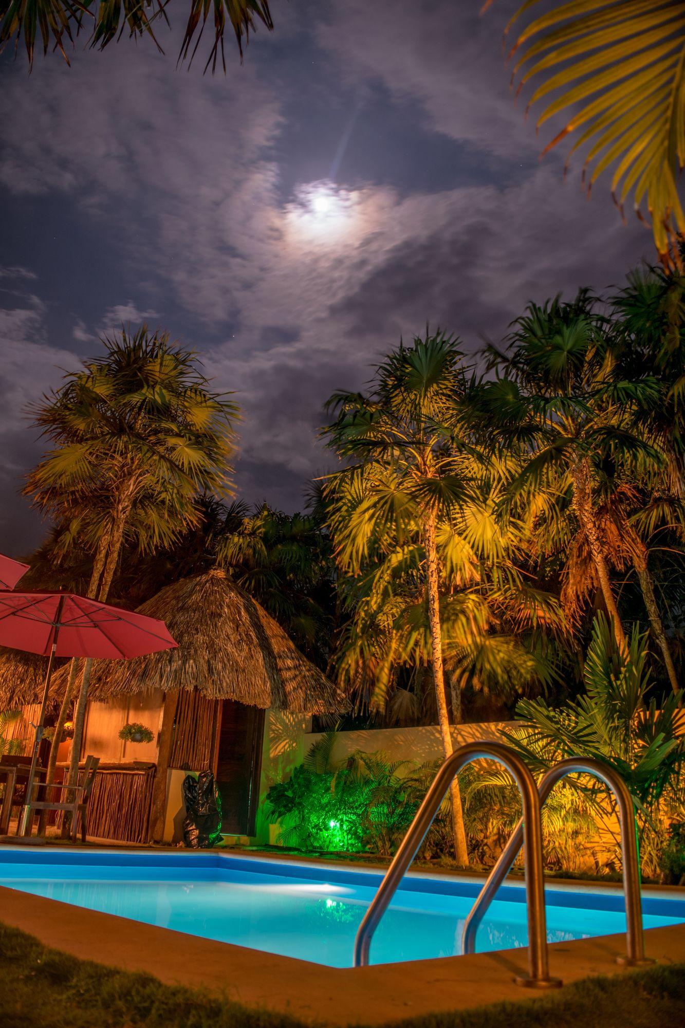 image-housing-carousel