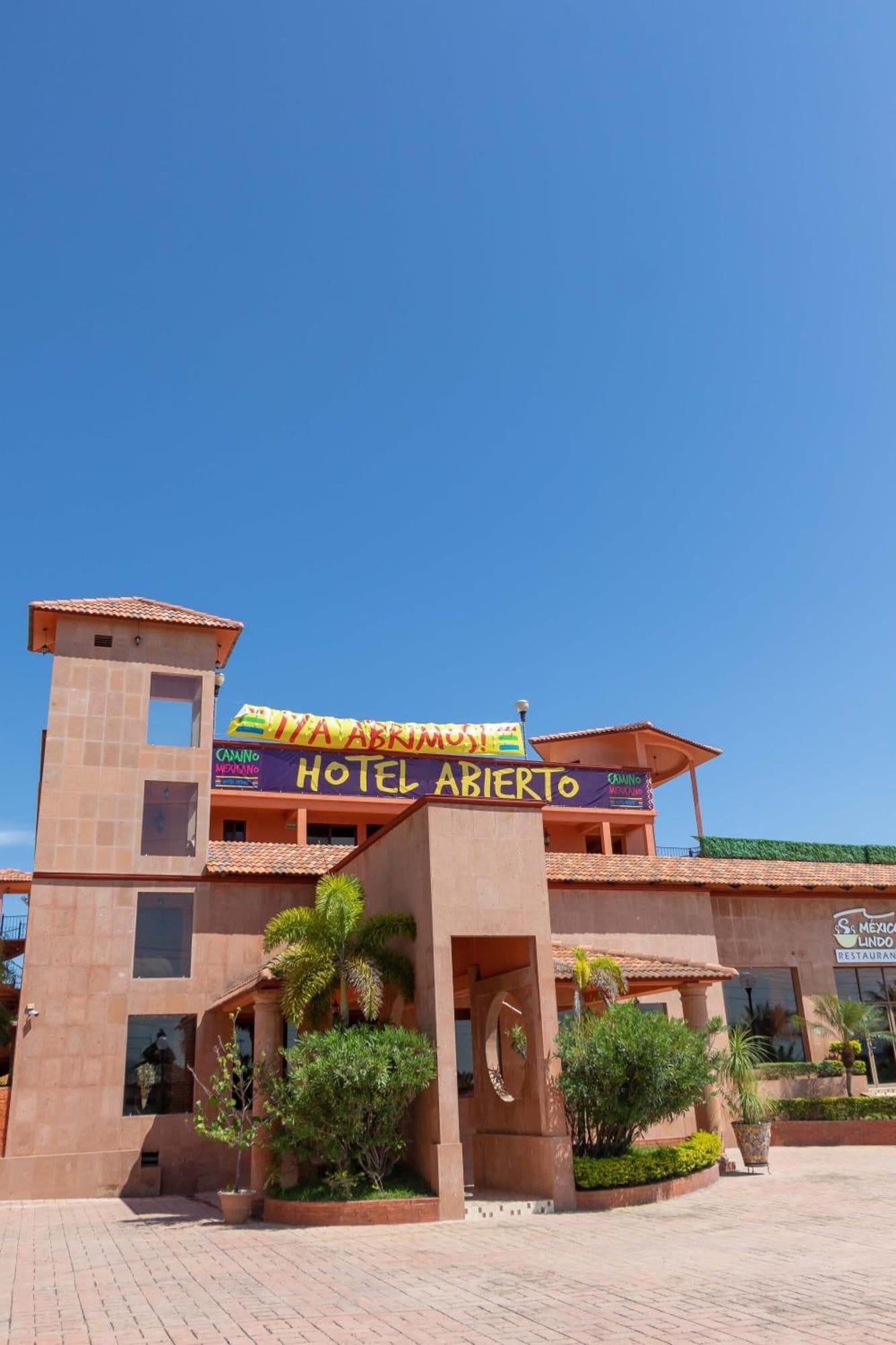 image-housing-carousel
