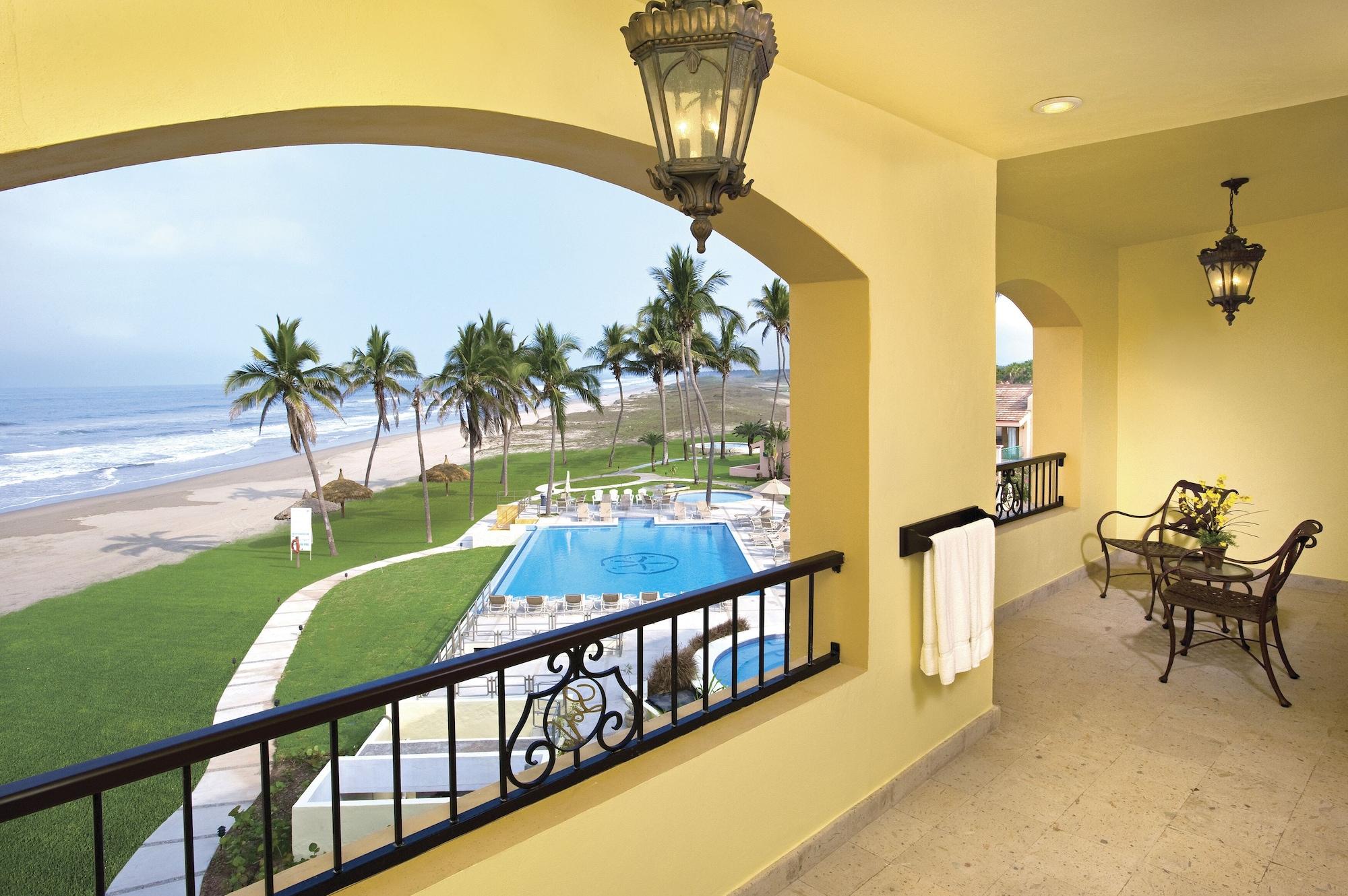 2 Queen Ocean Front