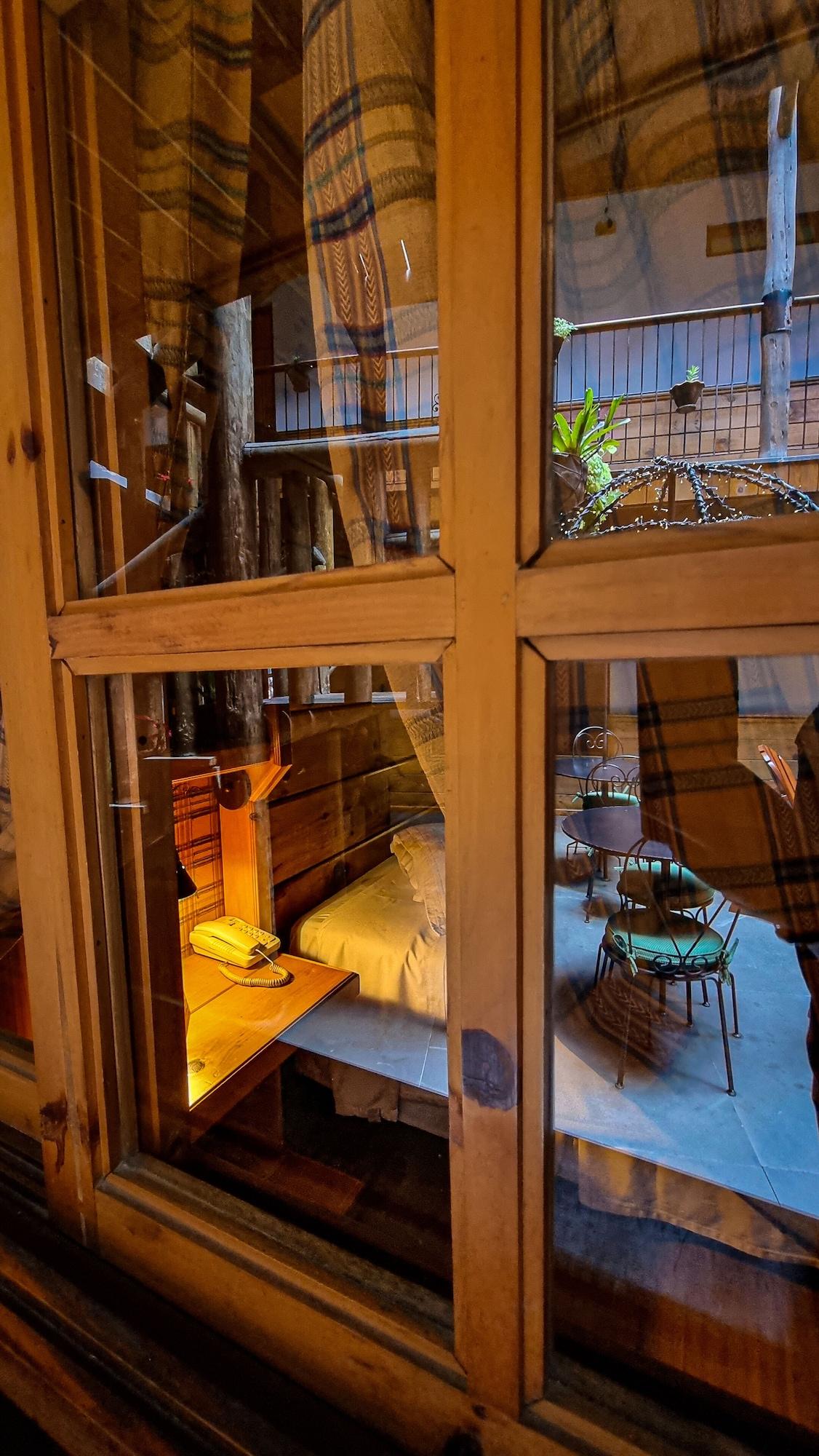 image-housing-carousel