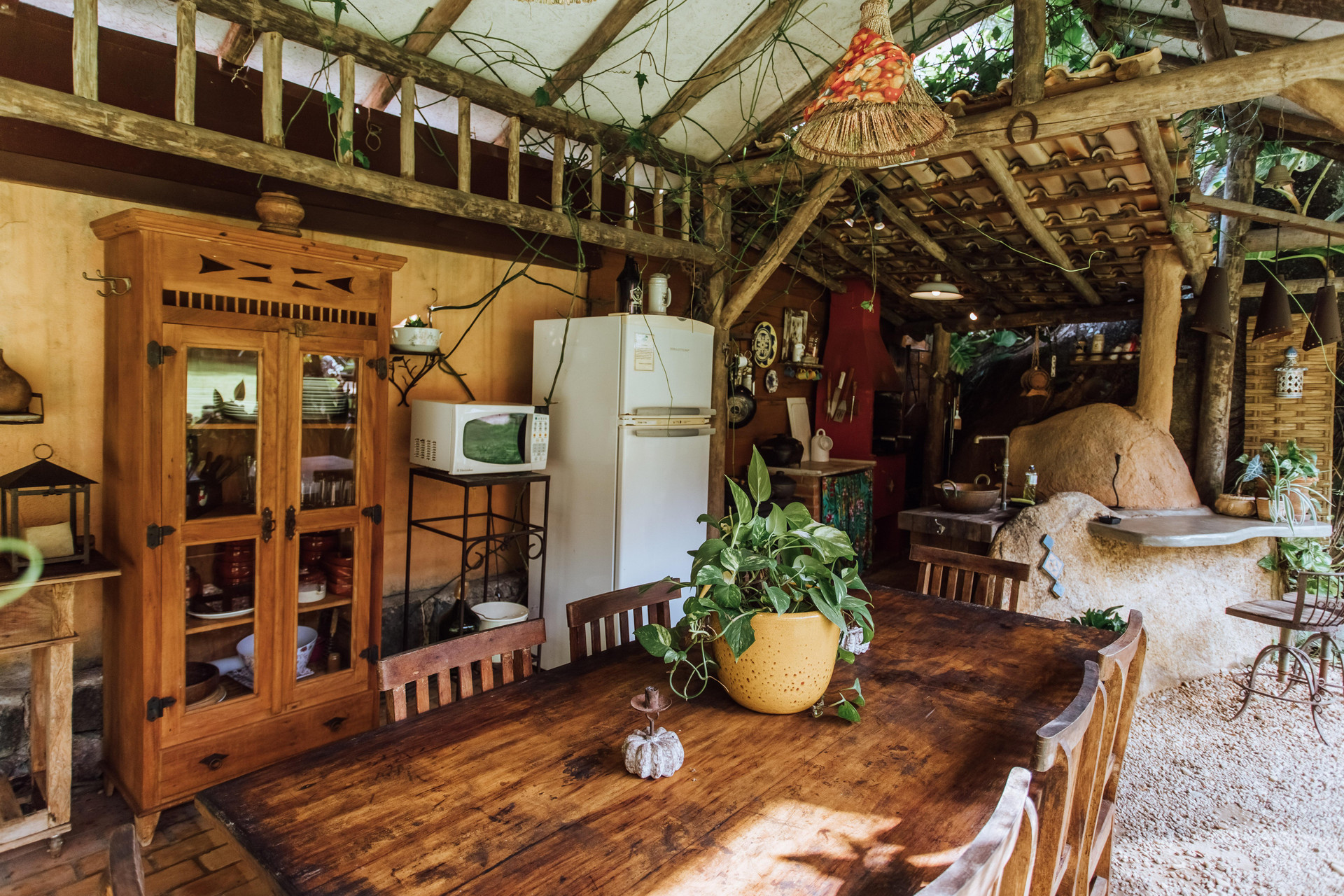 image-housing-carousel
