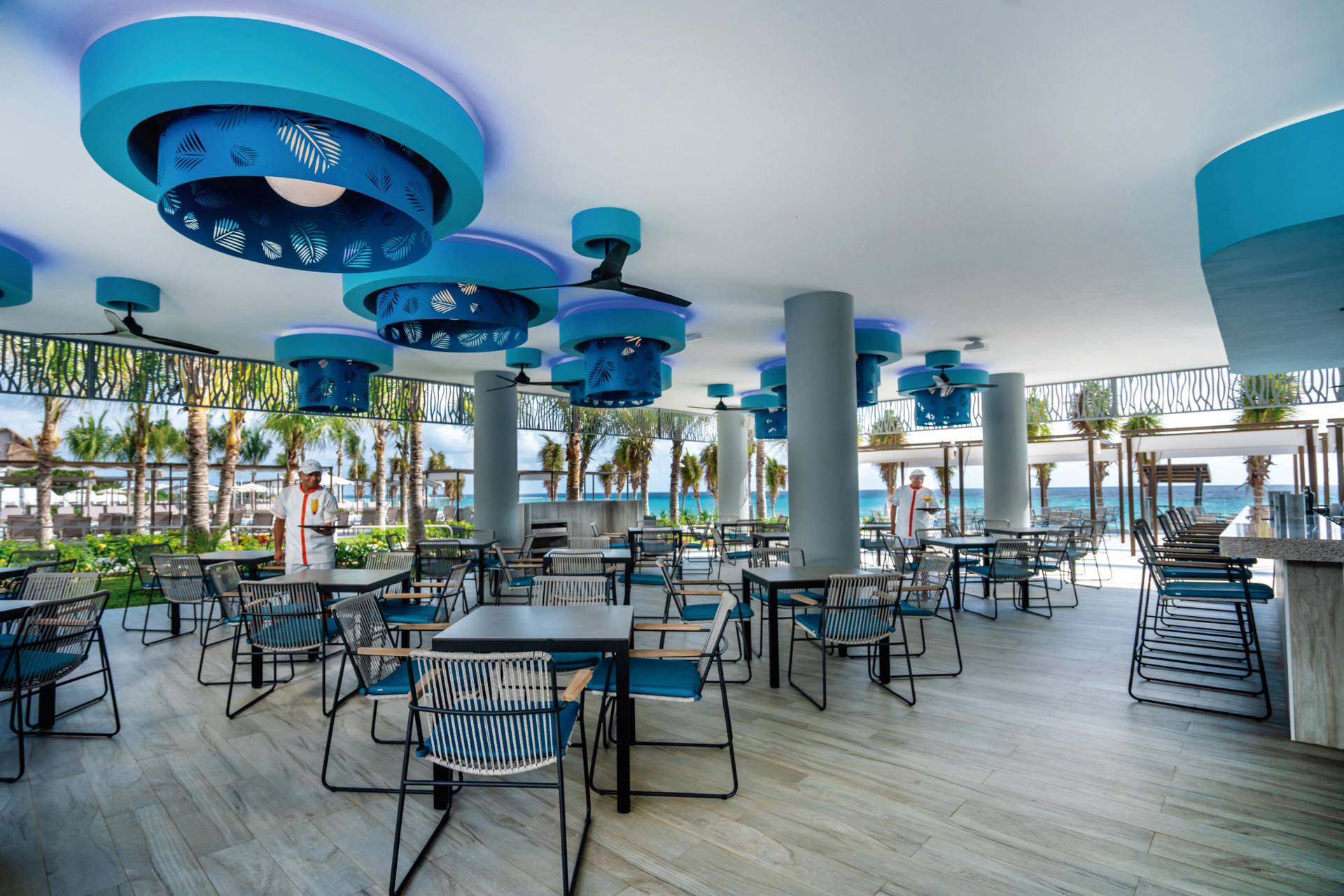 image-housing-carousel