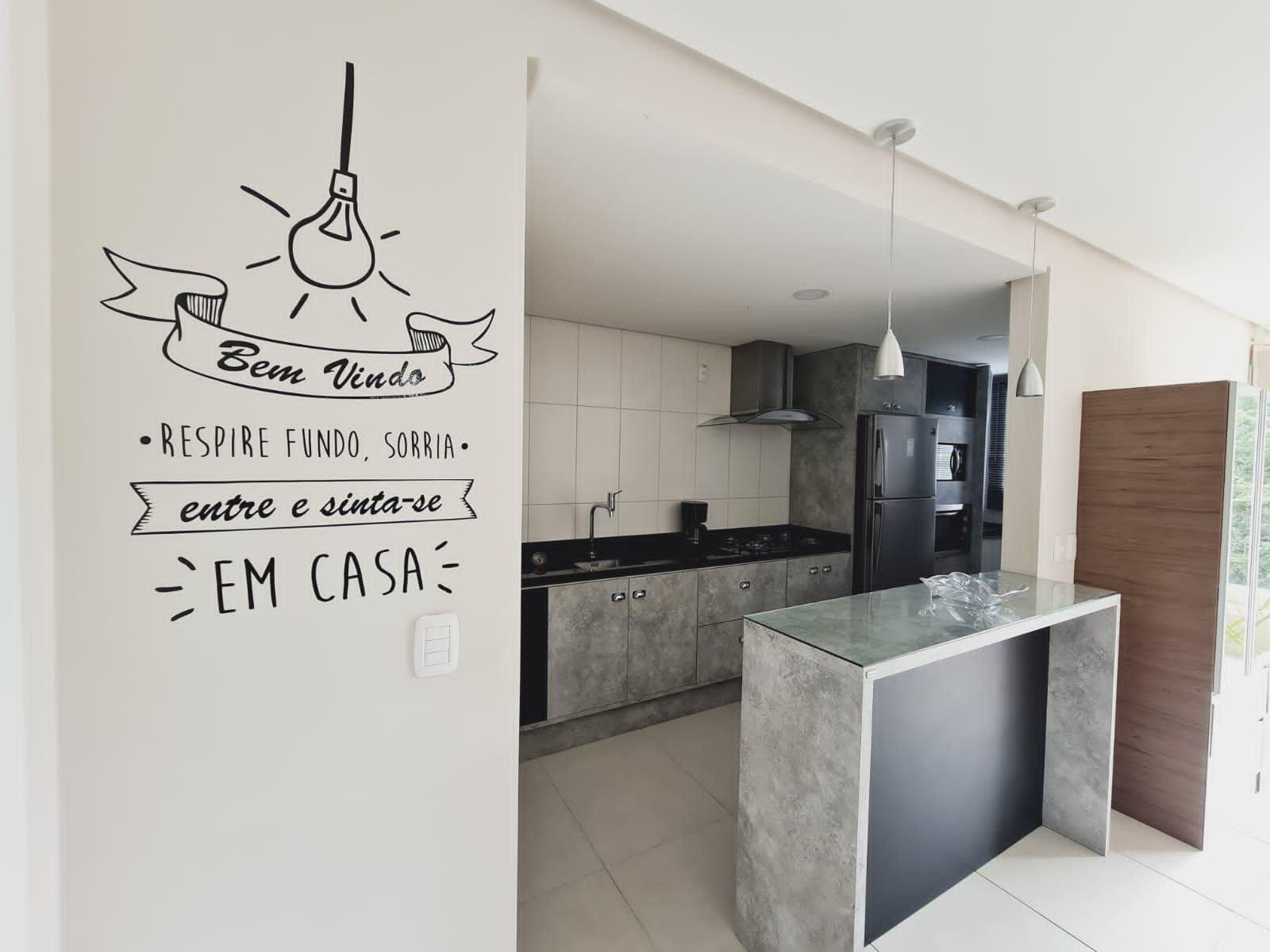 image-housing-carousel