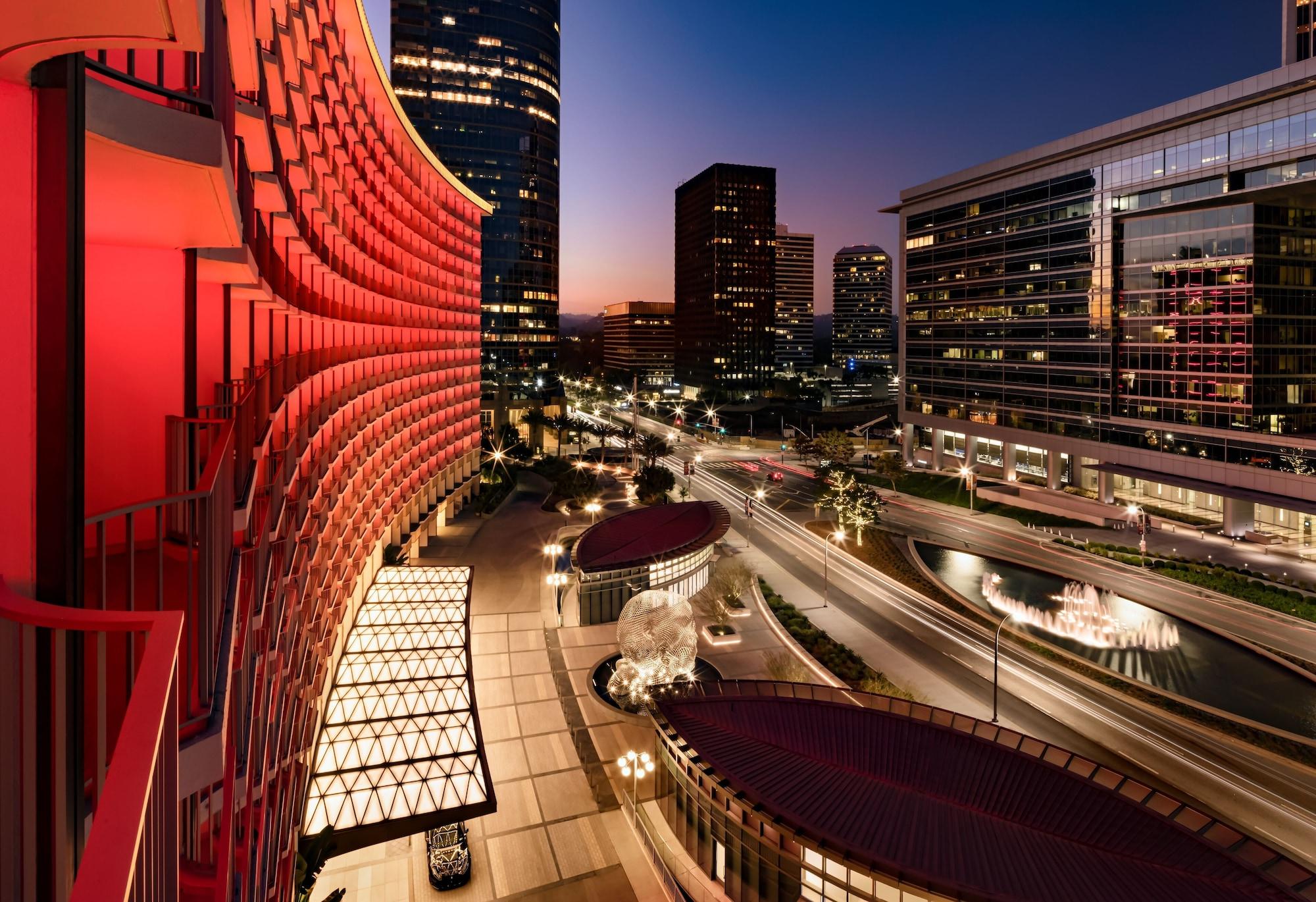 image-housing-carousel