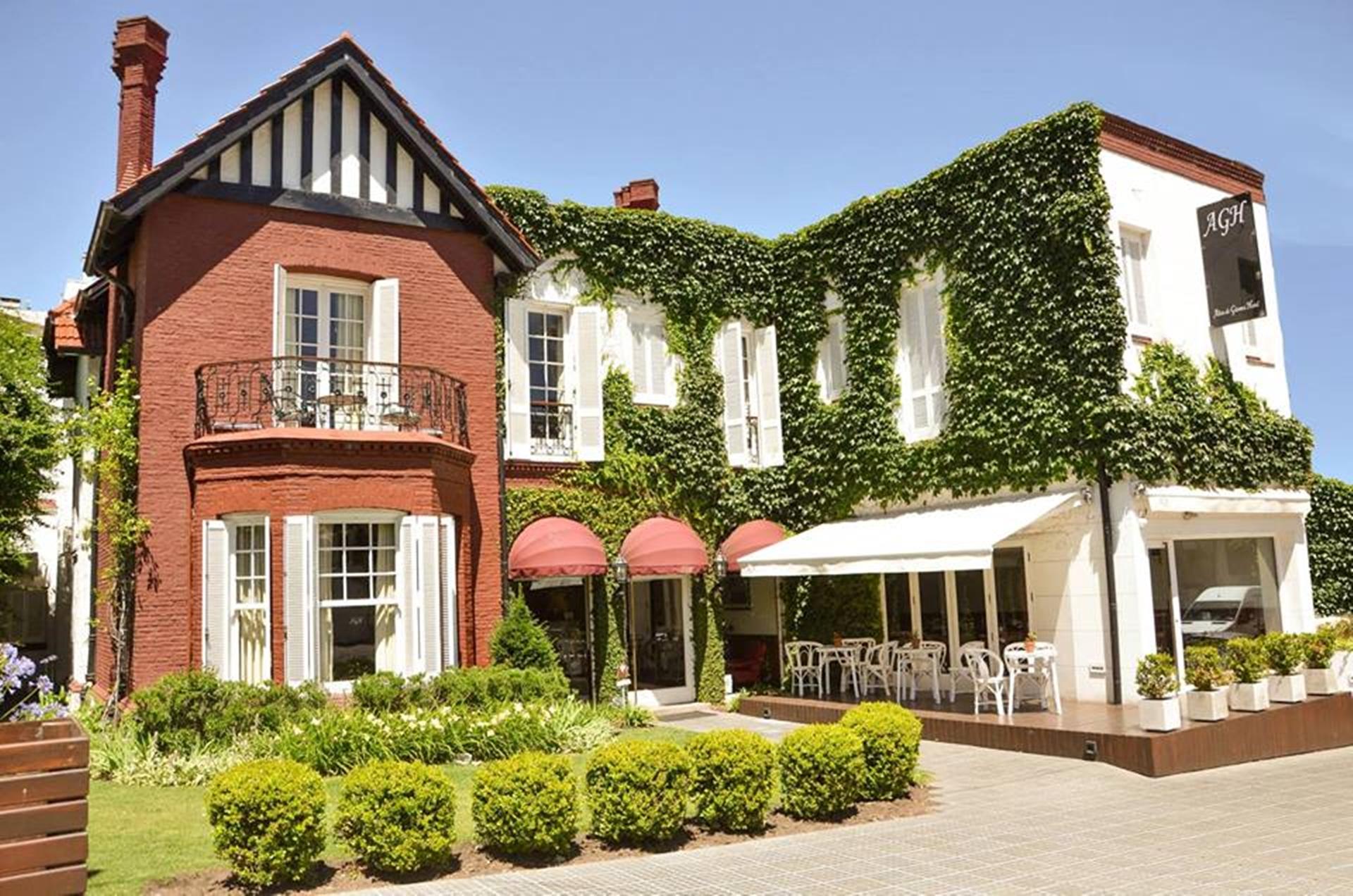 Altos de Güemes Hotel image