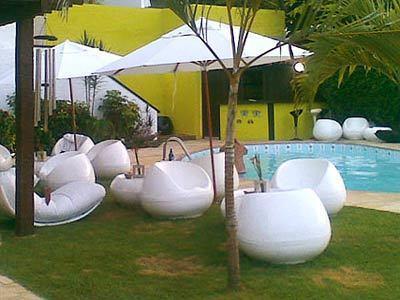 image-housing-carousel