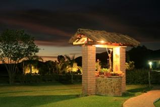image-housing-carousel