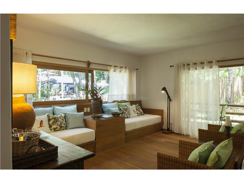 image-housing-carousel