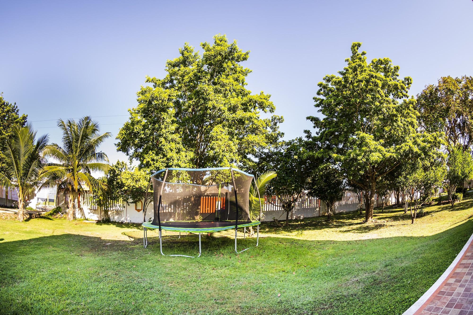 image-housing-carousel