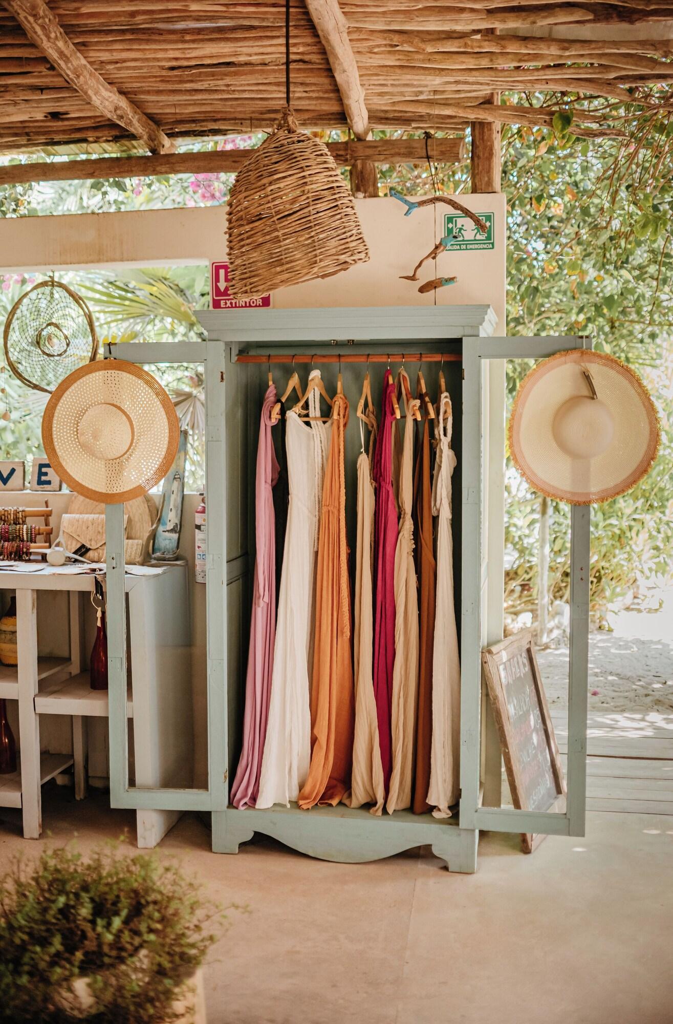 image-housing-carousel