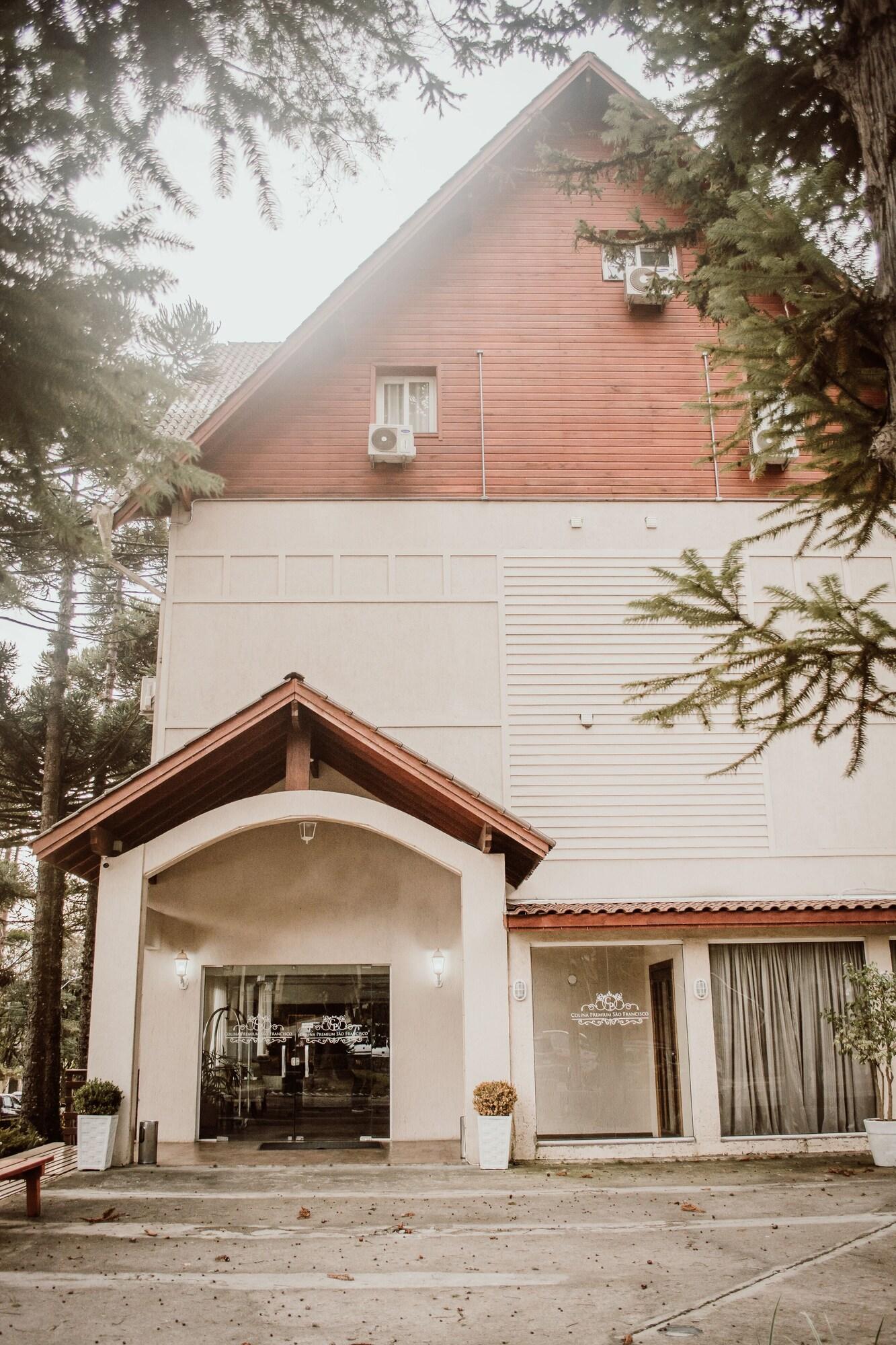 image-housing-carousel