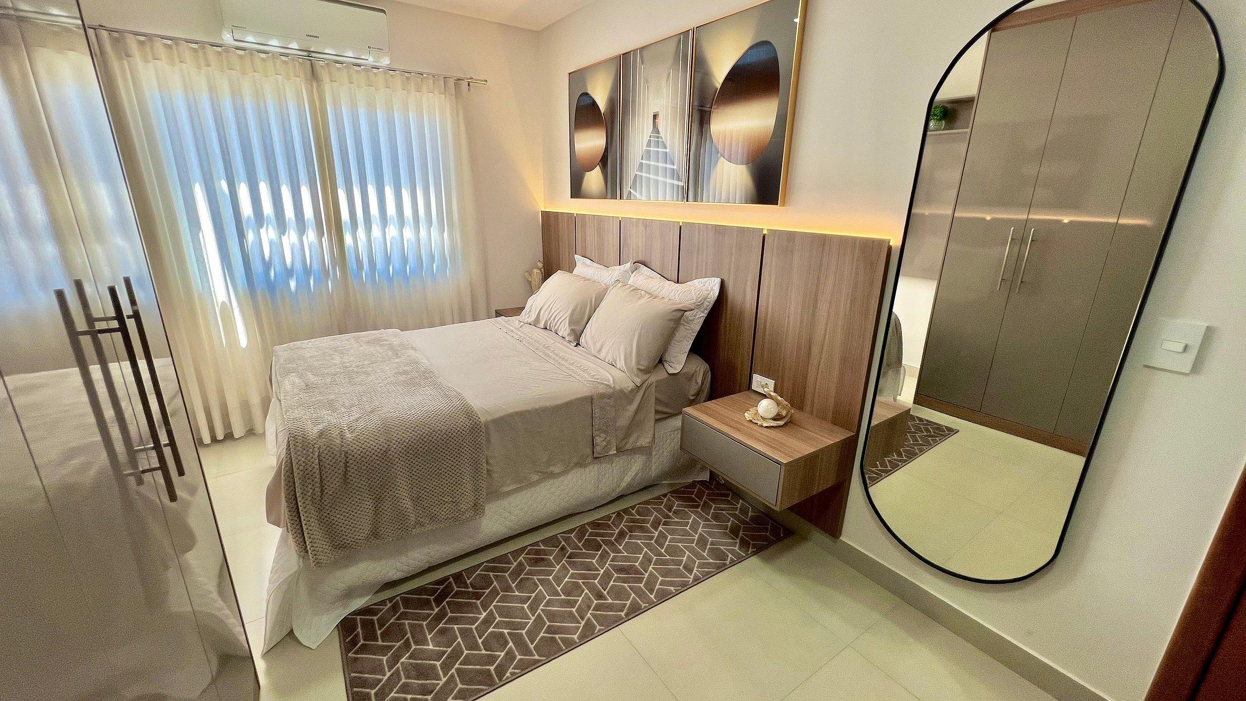 image-housing-carousel