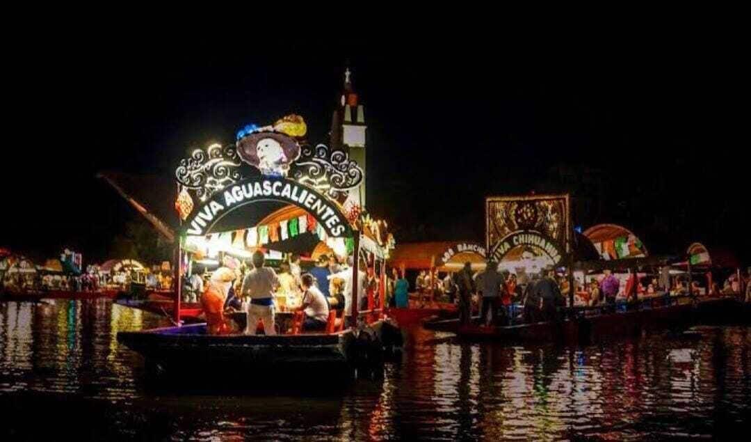 image-housing-carousel