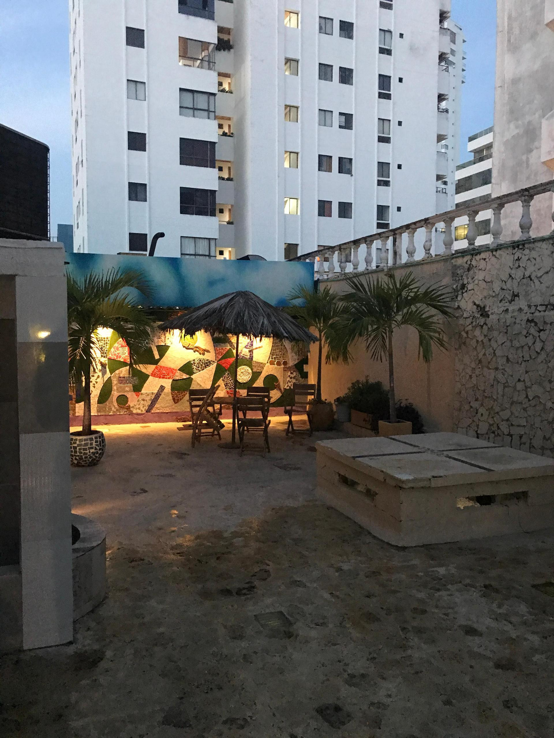image-housing-carousel
