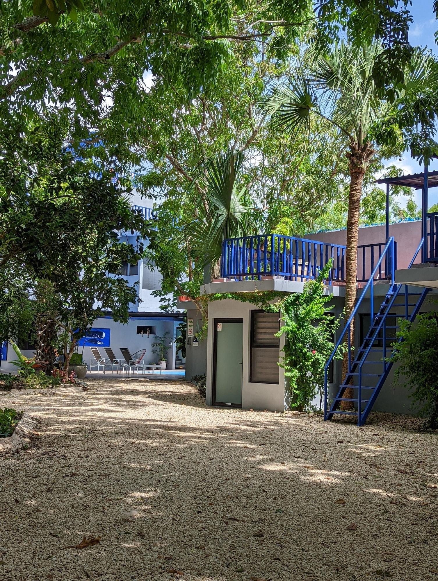 image-housing-carousel