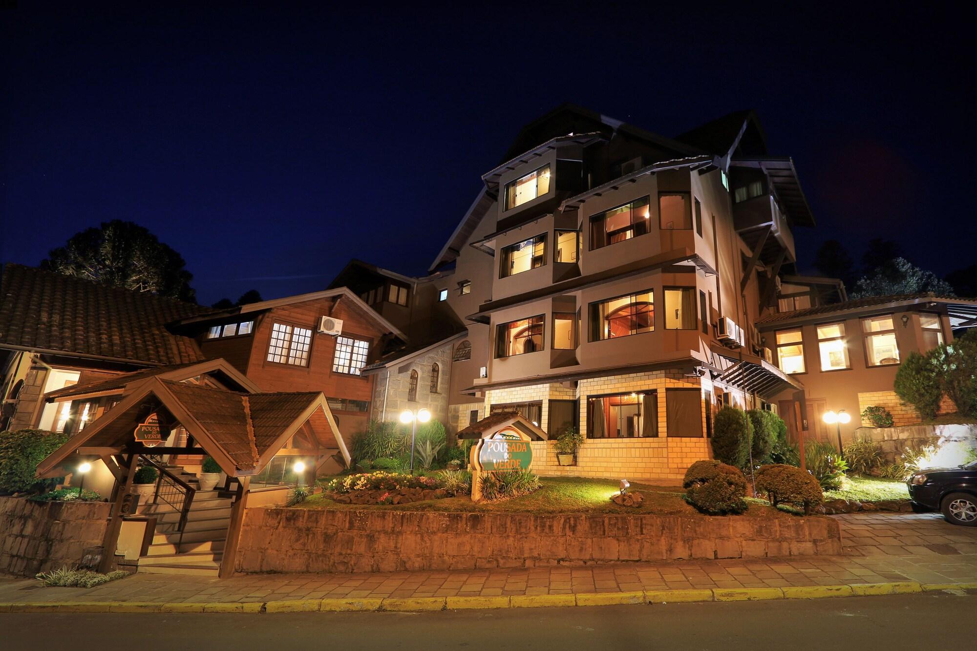 image-housing-carousel