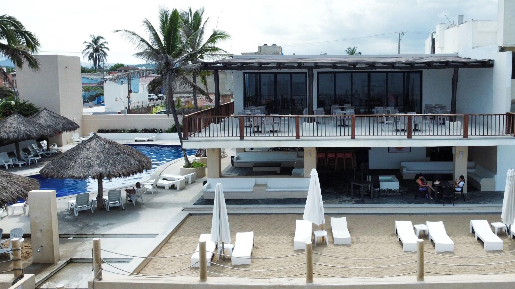 Hotel Barra de Navidad 5