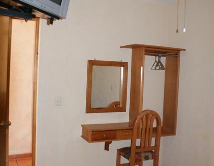image-housing-carousel