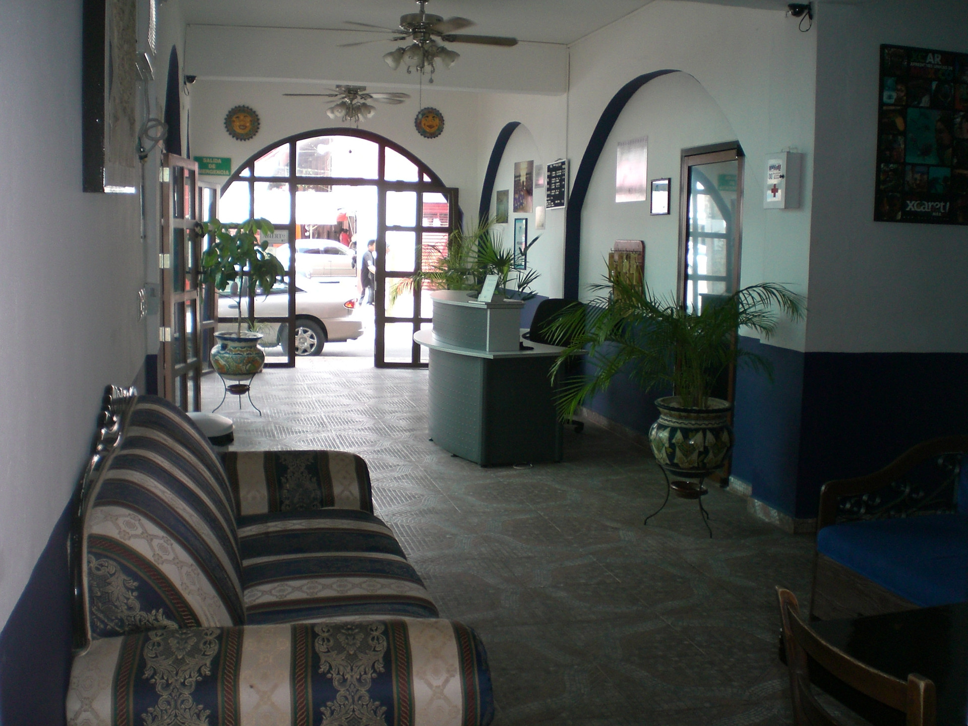 image-housing-carousel