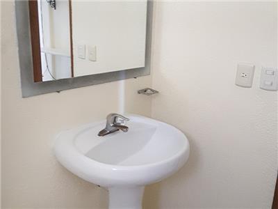 image-housing-carousel