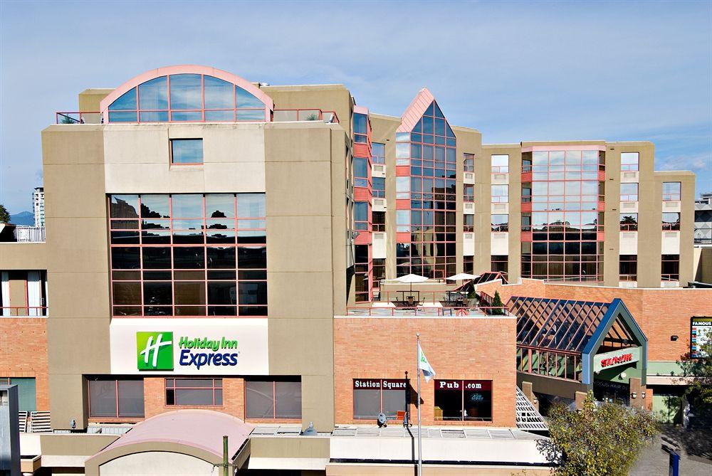 Holiday Inn Express Vancouver-Metrotown (Burnaby), an IHG Hotel image