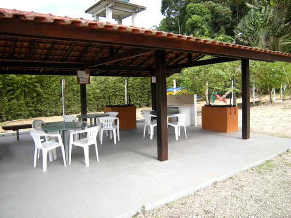 image-housing-carousel