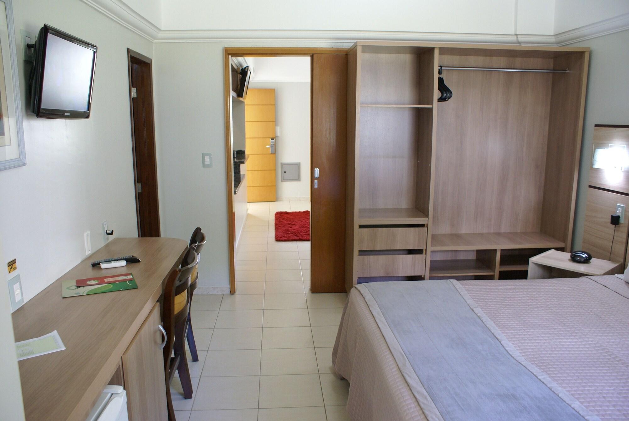 image-housing-carousel