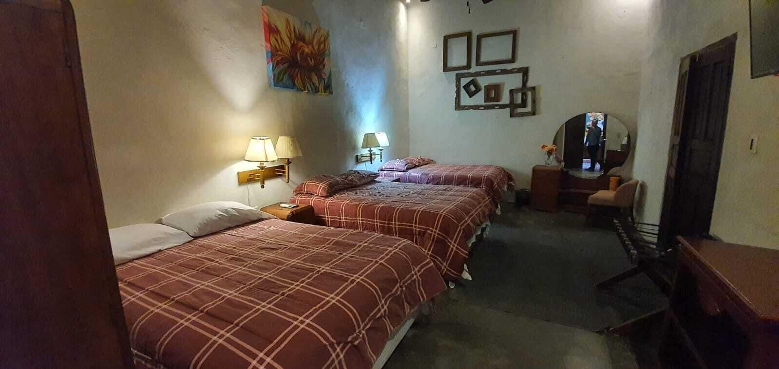 Hostal Doña Carlota 4