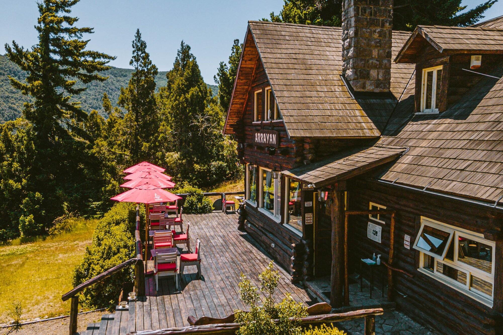 image-housing-carousel