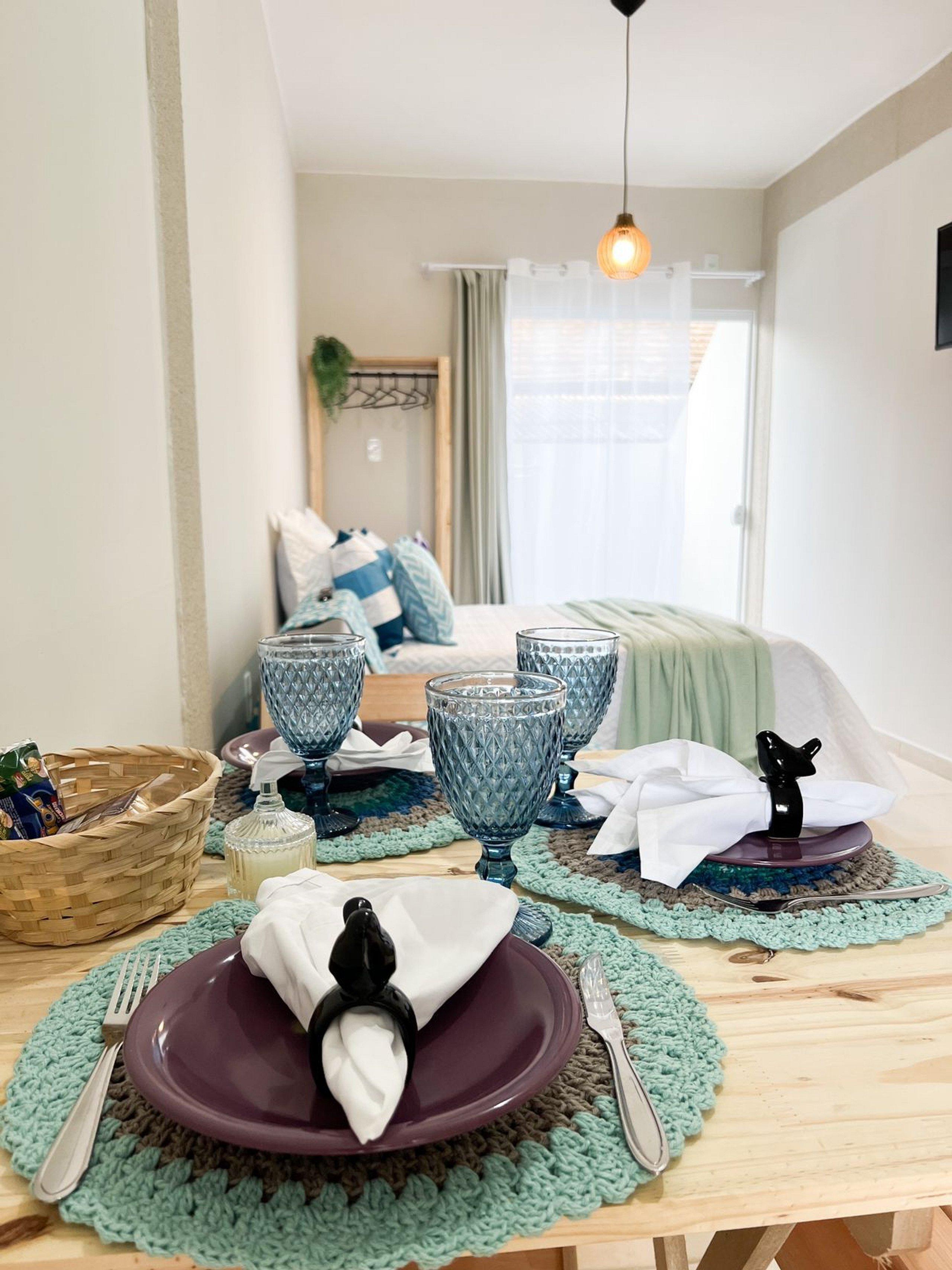 image-housing-carousel