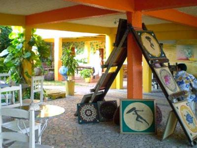 image-housing-carousel