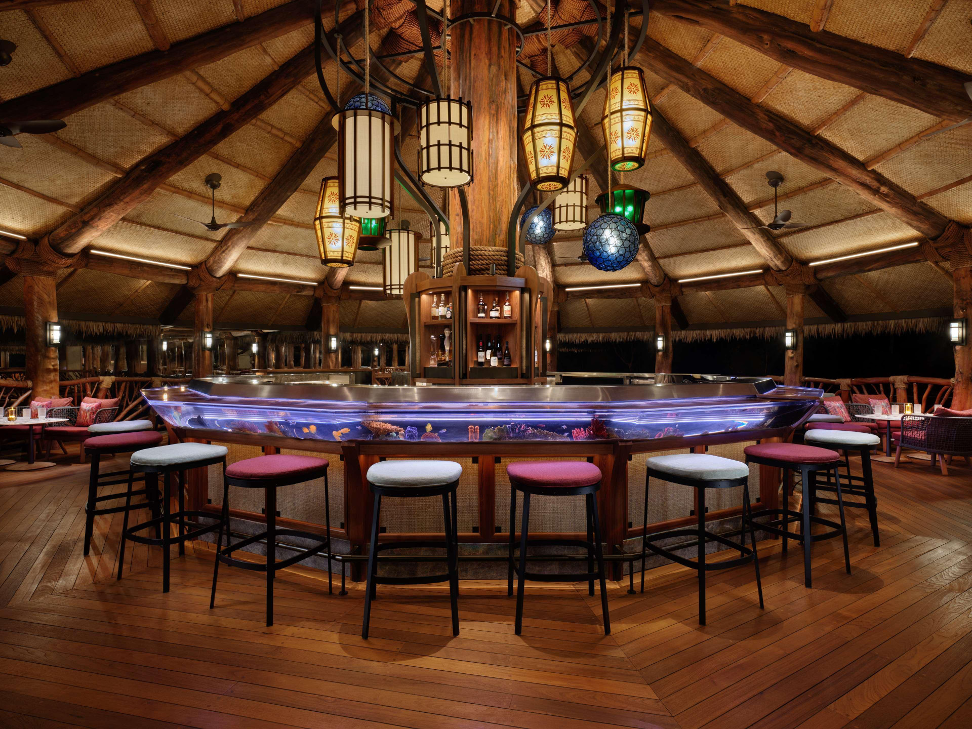 image-housing-carousel