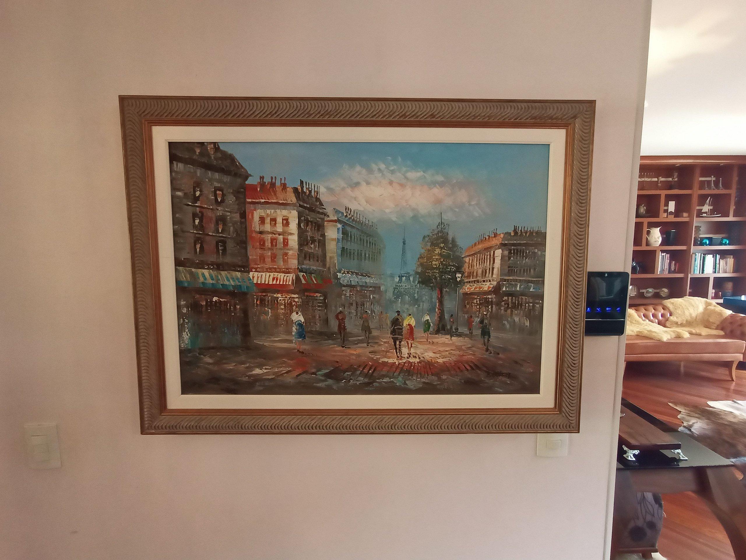image-housing-carousel