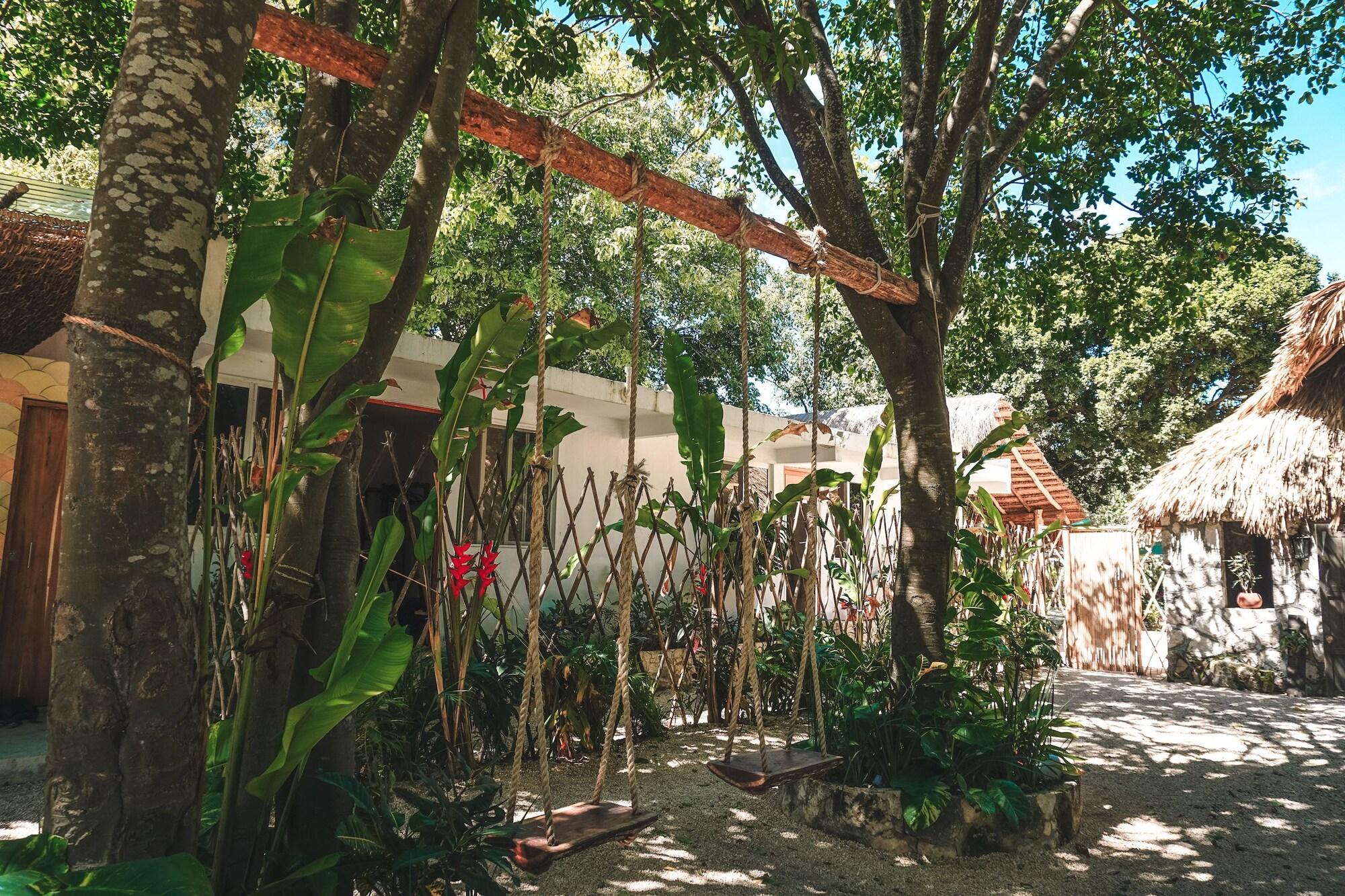 image-housing-carousel