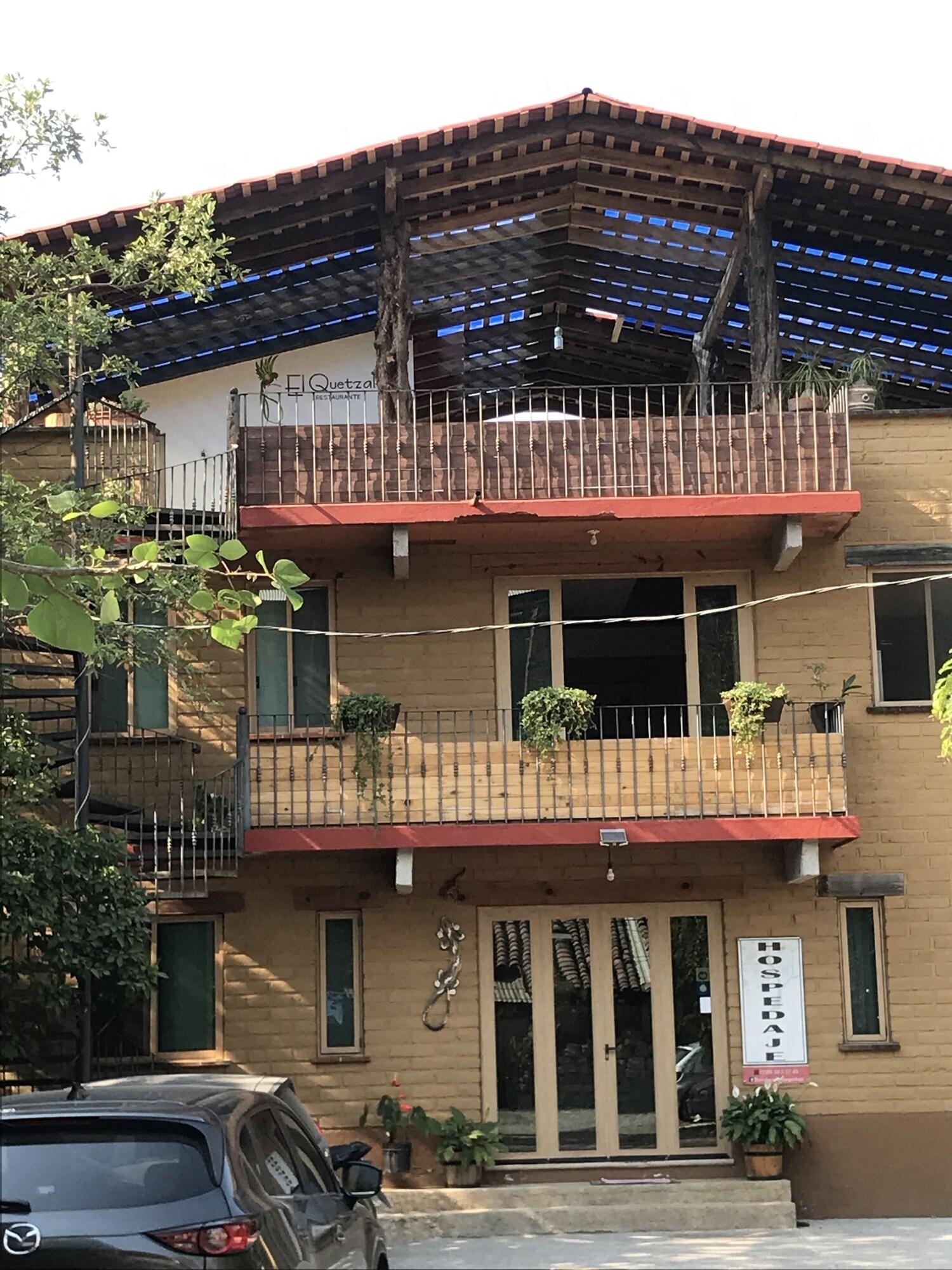 image-housing-carousel